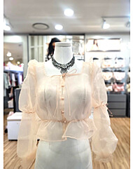 에블린 [D컬렉션] 빈티지플라워 오간자 탑 EBGND4T07D