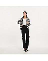 AN3WP943 세미 부츠컷 핀턱 분또팬츠