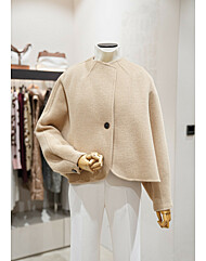 [더아이잗컬렉션] 울 돌먼 슬리브 핸드메이드 하프 코트 (CRAA0CTH11)