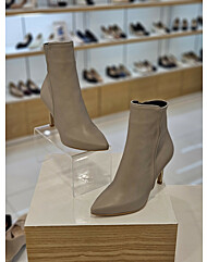 by미소페 여성 포인트토 앵클 부츠 (8cm) 112346012