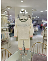 07P553053 미뇽배색니트상하