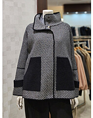 [벨라디터치] V9D4JK21 오버핏 하이넥 재킷