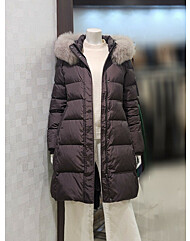 [벨라디터치] V3F4DN21 폭스퍼 다운 패딩 코트