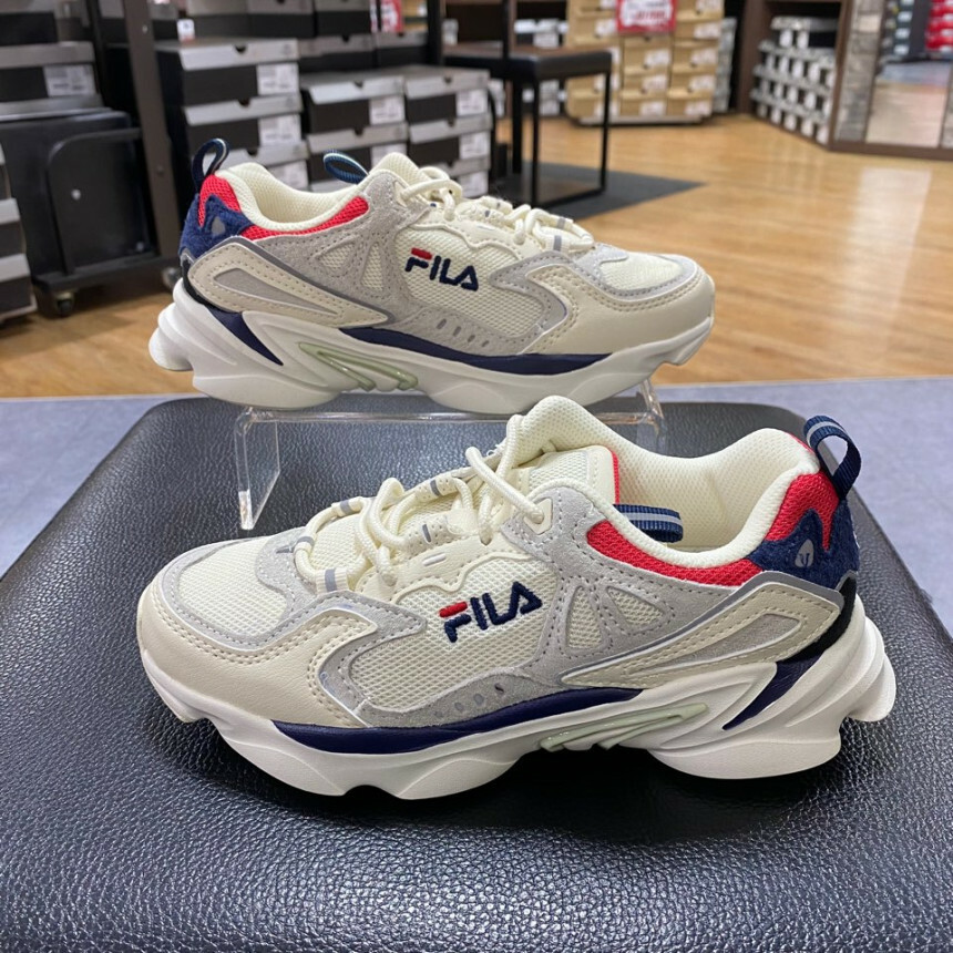 Fila skipper discount