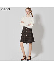 [오조크(OZOC)] 버튼 체크 니트 스커트 (택가격: 74000원)