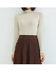 하이넥 슬림 핏 긴팔 티셔츠_M2512TS117D