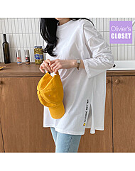 [올리비에스클로젯]영문 사이드트임 루즈핏 티셔츠_O2208TS272C