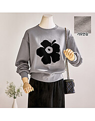 벨벳 플라워 기모 맨투맨_T2511TS160D