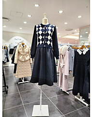 아가일 패턴 니트 배색 원피스 S244k982