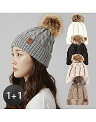[1+1]여성 꽈배기 털방울 도톰 니트비니 모자 2종세트 / 겨울 비니모자