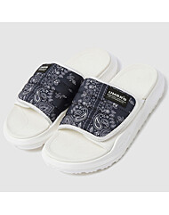 엄브로 모코 슬라이드 페이즐리 슬리퍼 UO323ESD71 BLK
