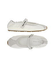 미우미우 26SS 플룸 테크니컬 패브릭 스웨이드 발레리나 플랫 슈즈 화이트 5F370E D7C F0009