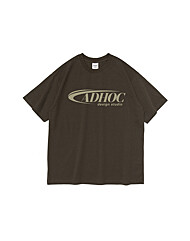 유니 AD HOC DESIGN STUDIO 로고 반팔티 (KHAKI) (HBRSTB6)