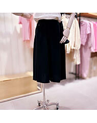 DBSF2SKF323_앞뒤 편차 미디 플레어 스커트