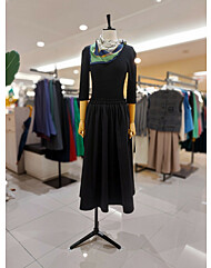 오프리미츠  라운드7부소매니트배색원피스와스카프세트  B24OP2901