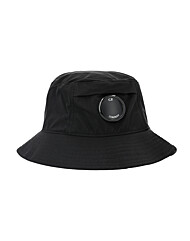 CP컴퍼니 모자 19CMAC118A 005904A 999 크롬 R 렌즈 와펜 남성버킷햇 당일발송