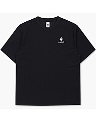 르꼬끄 루즈핏 풋볼 헤리티지 로고 반팔티 QP323FRS82 BLK