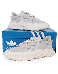 아디다스 공용 오즈위고 라이프스타일 운동화 IF5479