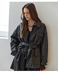 플랩포켓 벨티드 페이크 레더 워크 자켓