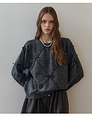 리본 디테일 글리터 믹스 라운드넥 니트