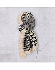 IKALOOK 하운드투스 체크 패턴 배색 머플러 AMU138